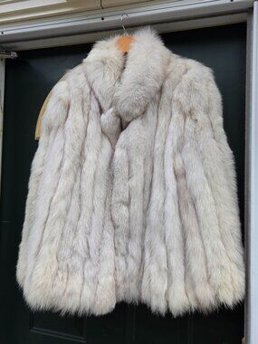 Niki Blue Fox Fur Jacket Size Large - Mob Wife Coat